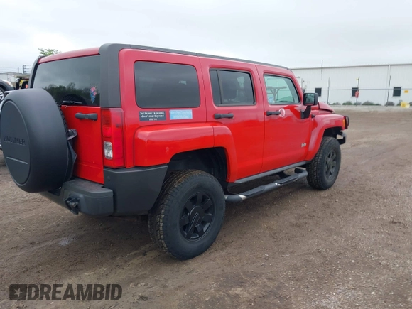 2007 Hummer H3 SUV with VIN 5GTDN13E978240989, listed as a IAAI auction lot 42169980 with 136,129 mi miles. Bid and sale history available at carsss.com. Image 4.