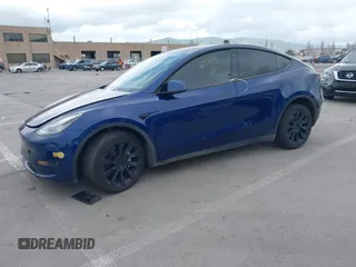 2022 Tesla Model Y Long Range with VIN 7SAYGDEE6NF480146, listed as a IAAI auction lot 41906361 with 31,939 mi miles and . Bid and sale history available at carsss.com. Image 20.