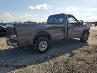 2004 Ford F-250 XL z VIN 1FTNF20L74EA08048, wystawiony jako Copart lot #49302705 z przebiegiem 232 336 mil mil oraz Szkoda całkowita • Salvage title. Historia ofert i sprzedaży dostępna na DreamBid. Obrazek 3.
