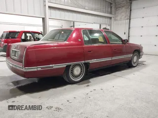 1995 Cadillac DeVille z VIN 1G6KD52B0SU247994, wystawiony jako IAAI lot #42310309 z przebiegiem 137 455 mil mil oraz . Historia ofert i sprzedaży dostępna na DreamBid. Obrazek 4.