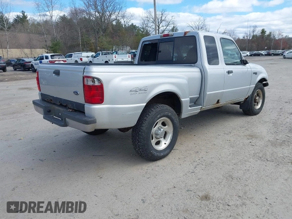 2001 Ford Ranger XL Fleet with VIN 1FTZR15E61TA83280, listed as a IAAI auction lot 42050223 with 216,957 mi miles. Bid and sale history available at carsss.com. Image 4.