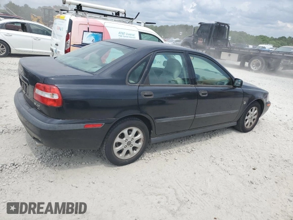 2002 Volvo S40 с VIN YV1VS29552F803679, выставлен на аукционе Copart как лот 54743455 с пробегом 80 972 миль миль и Чистый • Clean title. История ставок и продаж доступна на DreamBid. Изображение 3.