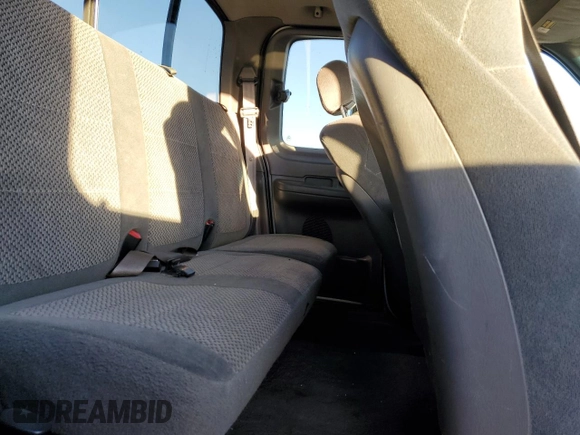 2001 Ford F-150 XL with VIN 2FTRX07L51CA91232, listed as a Copart auction lot 88556635 with 268,582 mi miles and Salvage Title. Bid and sale history available at carsss.com. Image 10.
