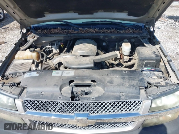 2004 Chevrolet Avalanche Z71 with VIN 3GNEK12T74G334998, listed as a IAAI auction lot 42705106 with 267,992 mi miles and . Bid and sale history available at DreamBid. Image 10.