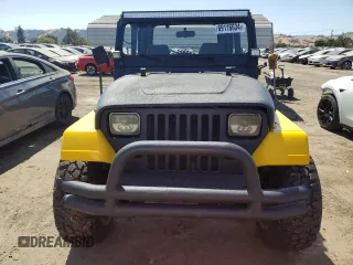 1992 Jeep Wrangler z VIN 2J4FY19P1NJ533862, wystawiony jako Copart lot #69116634 z przebiegiem 105 340 mil mil oraz Czysty tytuł • Clean title. Historia ofert i sprzedaży dostępna na DreamBid. Obrazek 5.