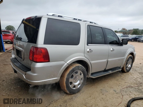 2006 Lincoln Navigator Luxury with VIN 5LMFU27516LJ14665, listed as a Copart auction lot 81501094 with 177,122 mi miles and Salvage Title. Bid and sale history available at carsss.com. Image 3.