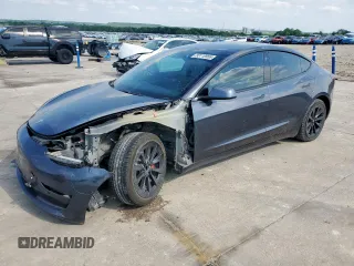2021 Tesla Model 3 Standard Range Plus z VIN 5YJ3E1EA6MF082796, wystawiony jako Copart lot #53110955 z przebiegiem 92 009 mil mil oraz Szkoda całkowita • Salvage title. Historia ofert i sprzedaży dostępna na DreamBid. Obrazek 1.