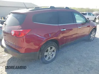 2011 Chevrolet Traverse 1LT z VIN 1GNKRGED7BJ309147, wystawiony jako IAAI lot #42104809 z przebiegiem 164 194 mil mil oraz . Historia ofert i sprzedaży dostępna na DreamBid. Obrazek 4.