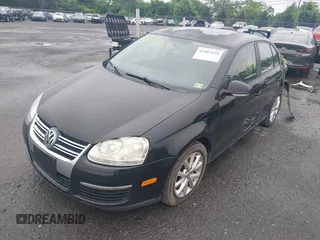 2010 Volkswagen Jetta Limited Edition z VIN 3VWAZ7AJ3AM096583, wystawiony jako IAAI lot #42487699 z przebiegiem 194 527 mil mil oraz . Historia ofert i sprzedaży dostępna na DreamBid. Obrazek 2.