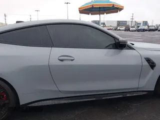 2023 BMW M4 Competition xDrive с VIN WBS43AZ00PCM16326, выставлен на аукционе IAAI как лот 42153872 с пробегом 10 165 миль миль и . История ставок и продаж доступна на DreamBid. Изображение 13.