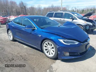 2018 Tesla Model S 75D with VIN 5YJSA1E2XJF285301, listed as a IAAI auction lot 41917939 with 80,470 mi miles and . Bid and sale history available at DreamBid. Image 1.