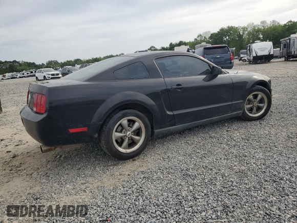 2008 Ford Mustang Deluxe with VIN 1ZVHT80N485154386, listed as a Copart auction lot 53885025 with 164,818 mi miles and Salvage Title. Bid and sale history available at DreamBid. Image 3.