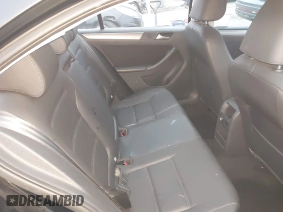 2013 Volkswagen Jetta TDI w/Premium/Nav with VIN 3VWLL7AJ4DM248448, listed as a IAAI auction lot 41749189 with 85,933 mi miles and . Bid and sale history available at DreamBid. Image 8.