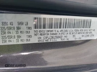 2018 Jeep Cherokee Latitude Tech Connect z VIN 1C4PJLCB8JD568422, wystawiony jako IAAI lot #42076237 z przebiegiem 88 382 mil mil oraz . Historia ofert i sprzedaży dostępna na DreamBid. Obrazek 9.