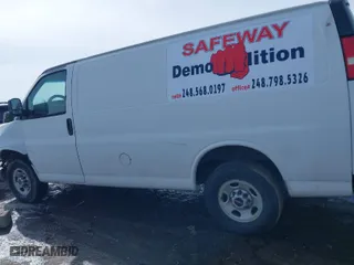 2010 GMC Savana Cargo Van with VIN 1GTZGFBA8A1172252, listed as a IAAI auction lot 41614483 with 153,172 mi miles. Bid and sale history available at carsss.com. Image 14.