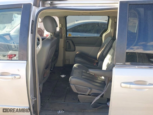 2010 Chrysler Town & Country Touring with VIN 2A4RR5D10AR241247, listed as a IAAI auction lot 41767320 with 130,260 mi miles. Bid and sale history available at carsss.com. Image 8.