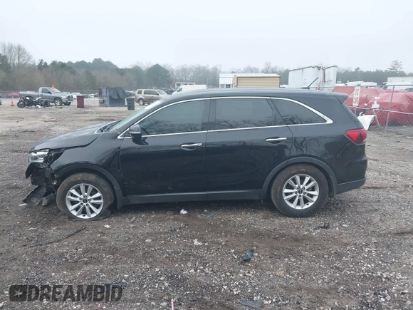 2020 Kia Sorento LX with VIN 5XYPG4A30LG644669, listed as a IAAI auction lot 41796029 with 102,950 mi miles. Bid and sale history available at carsss.com. Image 14.