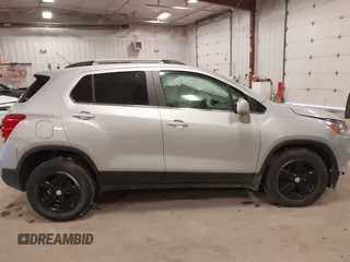 2019 Chevrolet Trax LT with VIN 3GNCJLSB3KL280097, listed as a IAAI auction lot 41286963 with Not Provided miles and . Bid and sale history available at carsss.com. Image 12.