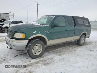 2000 Ford F-150 XL with VIN 2FTRX18L5YCB19092, listed as a Copart auction lot 43812505 with 139,503 mi miles and Salvage Title. Bid and sale history available at carsss.com. Image 1.