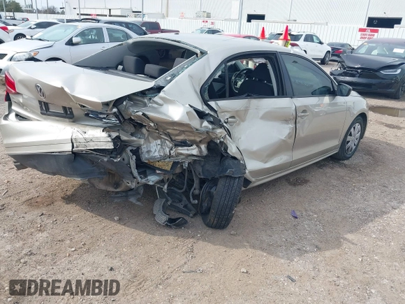 2015 Volkswagen Jetta S с VIN 3VW2K7AJ6FM261493, выставлен на аукционе IAAI как лот 41691294 с пробегом 161 403 миль миль и . История ставок и продаж доступна на DreamBid. Изображение 4.