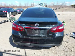 2018 Nissan Altima 2.5 SR with VIN 1N4AL3AP7JC276044, listed as a IAAI auction lot 41898554 with 103,329 mi miles. Bid and sale history available at carsss.com. Image 17.