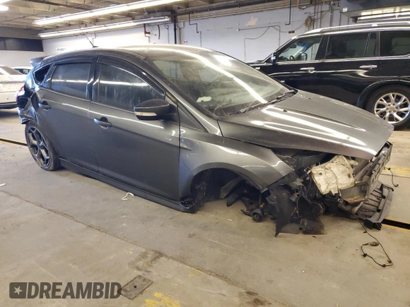 2018 Ford Focus ST with VIN 1FADP3L99JL282007, listed as a Copart auction lot 43141075 with 57,495 mi miles and Salvage Title. Bid and sale history available at DreamBid. Image 4.