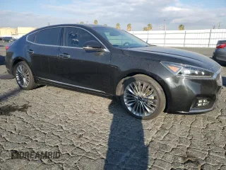 2017 Kia Cadenza Premium with VIN KNALC4J16H5058242, listed as a Copart auction lot 89185075 with 135,970 mi miles and Clean Title. Bid and sale history available at carsss.com. Image 4.