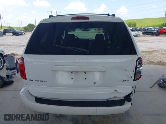 2005 Dodge Caravan SXT с VIN 2D4GP44L85R476597, выставлен на аукционе IAAI как лот 42667976 с пробегом 121 903 миль миль и . История ставок и продаж доступна на DreamBid. Изображение 16.