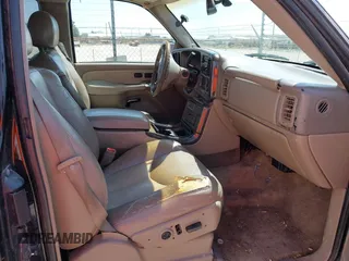 2003 GMC Sierra Denali z VIN 2GTFK69UX31160277, wystawiony jako IAAI lot #42056509 z przebiegiem 191 278 mil mil oraz . Historia ofert i sprzedaży dostępna na DreamBid. Obrazek 5.