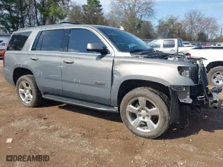 2017 Chevrolet Tahoe LT with VIN 1GNSCBKC2HR260627, listed as a IAAI auction lot 41580613 with 156,650 mi miles. Bid and sale history available at carsss.com. Image 1.