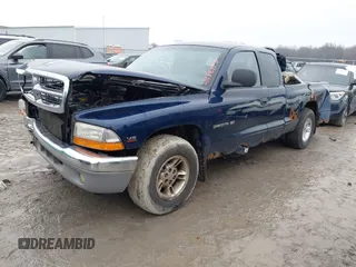 2000 Dodge Dakota with VIN 1B7GL22X8YS553040, listed as a IAAI auction lot 41186125 with 88,127 mi miles. Bid and sale history available at carsss.com. Image 17.