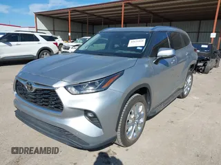 2021 Toyota Highlander Limited z VIN 5TDYZRAHXMS081464, wystawiony jako IAAI lot #41631810 z przebiegiem 61 446 mil mil oraz . Historia ofert i sprzedaży dostępna na DreamBid. Obrazek 17.