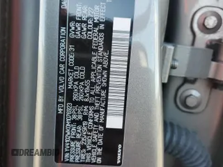 2021 Volvo V60 z VIN YV4102WK0M1076923, wystawiony jako Copart lot #71683813 z przebiegiem 32 399 mil mil oraz . Historia ofert i sprzedaży dostępna na DreamBid. Obrazek 15.