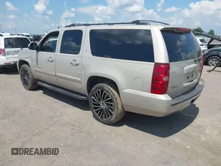 2008 Chevrolet Suburban LTZ with VIN 1GNFK16Y78R121985, listed as a IAAI auction lot 42602591 with 186,975 mi miles and . Bid and sale history available at DreamBid. Image 3.