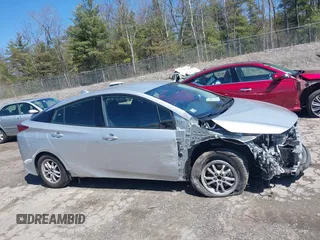 2020 Toyota Prius LE with VIN JTDKARFPXL3137917, listed as a IAAI auction lot 42037108 with 49,578 mi miles and . Bid and sale history available at DreamBid. Image 14.