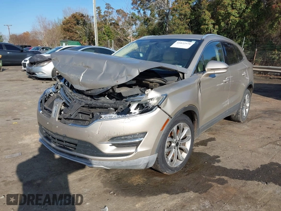 2015 Lincoln MKC z VIN 5LMCJ1A93FUJ26649, wystawiony jako IAAI lot #41832976 z przebiegiem 215 692 mil mil oraz . Historia ofert i sprzedaży dostępna na DreamBid. Obrazek 2.