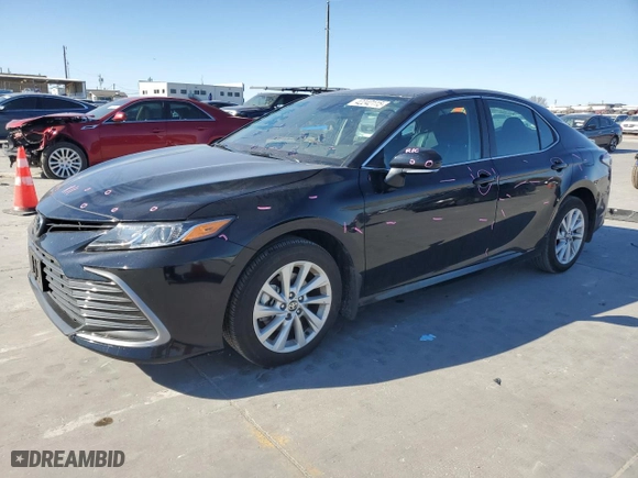 2024 Toyota Camry LE with VIN 4T1R11AK9RU909365, listed as a Copart auction lot 42242115 with 8,872 mi miles and Clean Title. Bid and sale history available at carsss.com. Image 1.