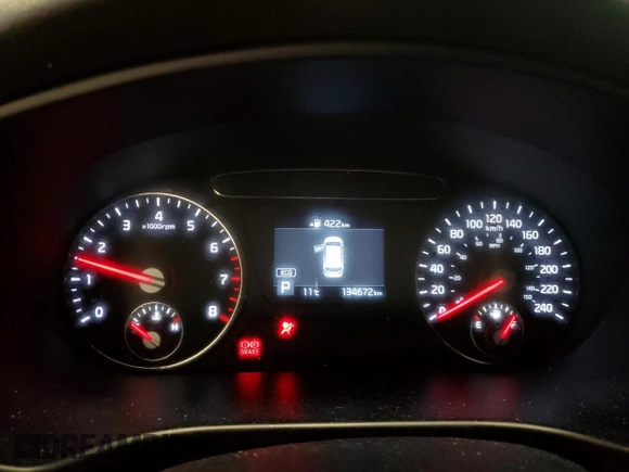 2019 Kia Sorento LX z VIN 5XYPG4A32KG548492, wystawiony jako Copart lot #61574165 z przebiegiem 134 672 mil mil oraz Szkoda całkowita • Salvage title. Historia ofert i sprzedaży dostępna na DreamBid. Obrazek 9.