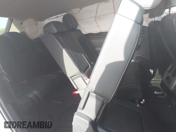 2021 Volkswagen Atlas SE z VIN 1V2LP2CA1MC538847, wystawiony jako IAAI lot #42134093 z przebiegiem 66 678 mil mil oraz . Historia ofert i sprzedaży dostępna na DreamBid. Obrazek 8.