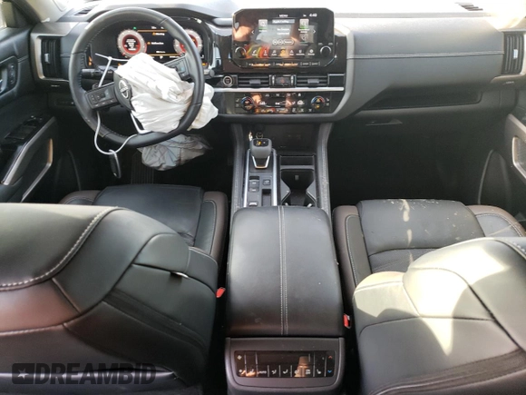2023 Nissan Pathfinder Platinum z VIN 5N1DR3DH1PC234483, wystawiony jako Copart lot #43508515 z przebiegiem 33 399 mil mil oraz Szkoda całkowita • Salvage title. Historia ofert i sprzedaży dostępna na DreamBid. Obrazek 8.