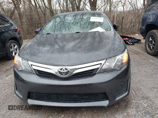2014 Toyota Camry L z VIN 4T1BF1FK3EU322598, wystawiony jako IAAI lot #41490070 z przebiegiem 101 250 mil mil oraz . Historia ofert i sprzedaży dostępna na DreamBid. Obrazek 13.