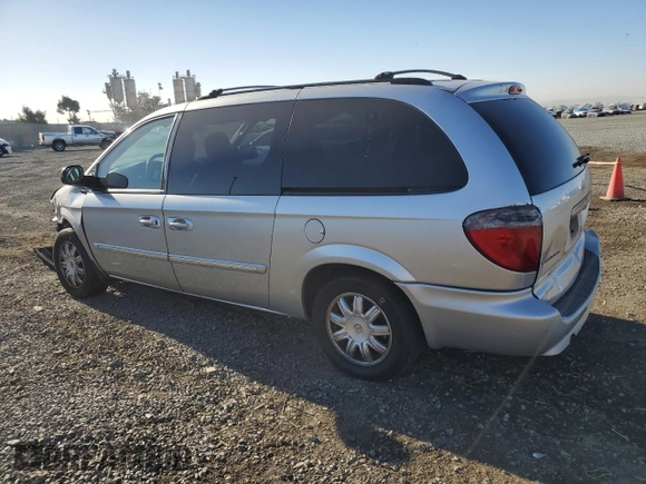 2007 Chrysler Town & Country LWB Touring with VIN 2A4GP54L97R145611, listed as a Copart auction lot 89151215 with 230,541 mi miles and Salvage Title. Bid and sale history available at carsss.com. Image 2.
