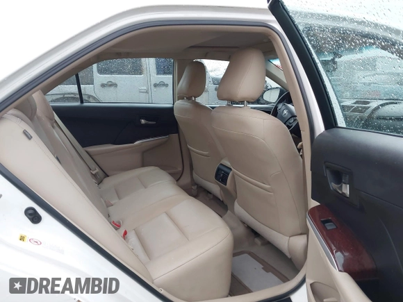 2014 Toyota Camry L with VIN 4T1BF1FK0EU358295, listed as a IAAI auction lot 41449827 with 154,490 mi miles. Bid and sale history available at carsss.com. Image 8.