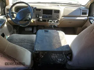 2000 Ford F-350 XL with VIN 1FTSW31F7YEE20820, listed as a Copart auction lot 77496284 with 312,193 mi miles and Salvage Title. Bid and sale history available at DreamBid. Image 8.