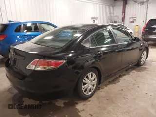 2011 Mazda Mazda6 i Sport with VIN 1YVHZ8BH1B5M07755, listed as a IAAI auction lot 42035520 with 293,925 mi miles. Bid and sale history available at carsss.com. Image 4.