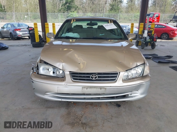 2001 Toyota Camry LE z VIN JT2BF28K110320365, wystawiony jako IAAI lot #41993343 z przebiegiem 211 458 mil mil oraz . Historia ofert i sprzedaży dostępna na DreamBid. Obrazek 12.