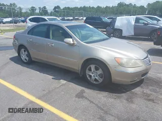 2006 Acura RL z VIN JH4KB16516C000770, wystawiony jako IAAI lot #42440843 z przebiegiem 358 425 mil mil oraz . Historia ofert i sprzedaży dostępna na DreamBid. Obrazek 1.