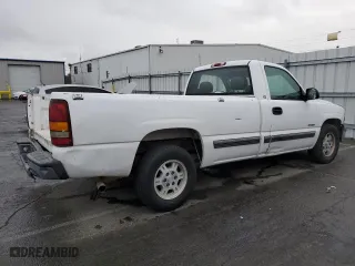 2000 Chevrolet Silverado 1500 with VIN 1GCEC14W8YE144881, listed as a Copart auction lot 84852304 with 0 mi miles and Salvage Title. Bid and sale history available at carsss.com. Image 4.