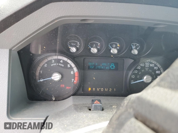 2011 Ford F-250 XL с VIN 1FT7X2A62BEC77926, выставлен на аукционе Copart как лот 60855045 с пробегом 215 741 миль миль и Чистый • Clean title. История ставок и продаж доступна на DreamBid. Изображение 9.