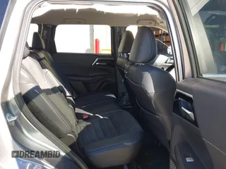 2023 Mitsubishi Outlander SE z VIN JA4J4UA8XPZ056578, wystawiony jako IAAI lot #41735091 z przebiegiem 20 801 mil mil oraz . Historia ofert i sprzedaży dostępna na DreamBid. Obrazek 8.